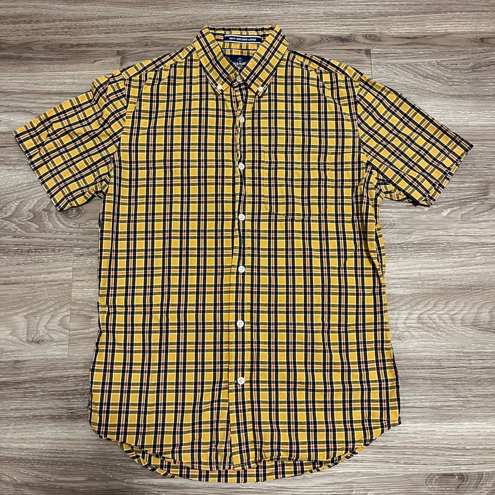 Men’s Old Navy Yellow Plaid Shirt